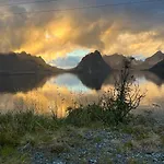 Reinefjord Panorama * Moskenes