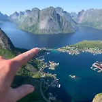 Reinefjord Panorama *